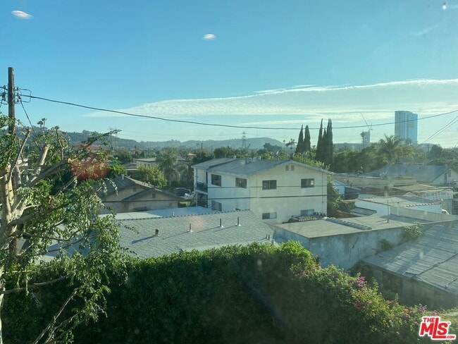 Foto del edificio - 2635 Hauser Blvd