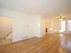 Building Photo - 730 28th St