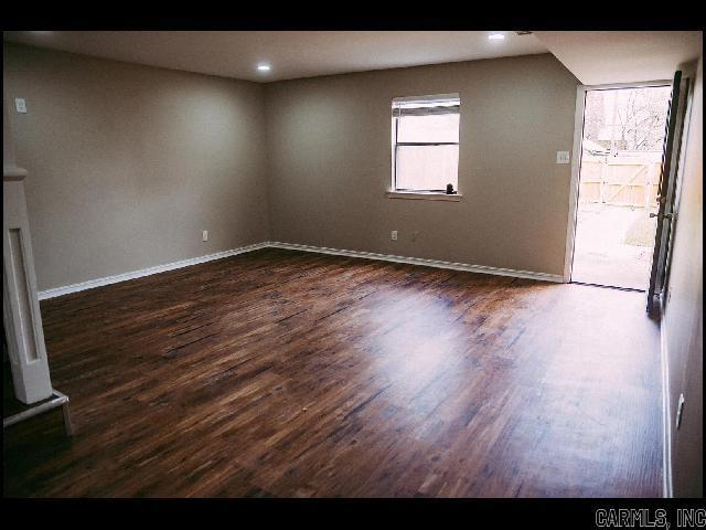 Foto del edificio - 408 W 4th St