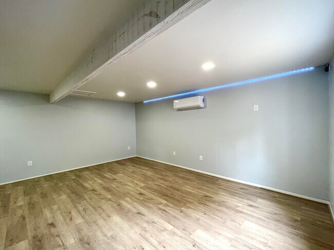 Foto del edificio - 1107 Winston St