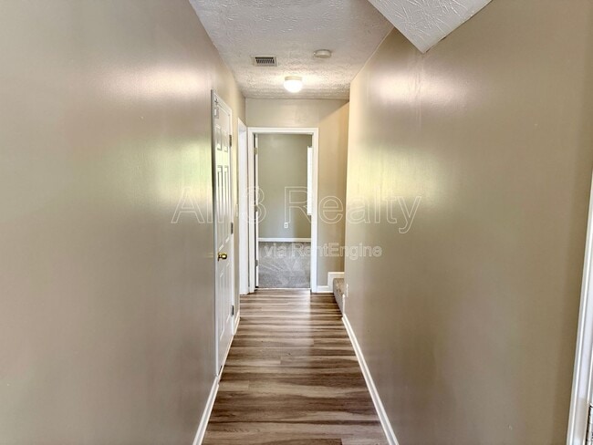 Building Photo - 1691 Redan W