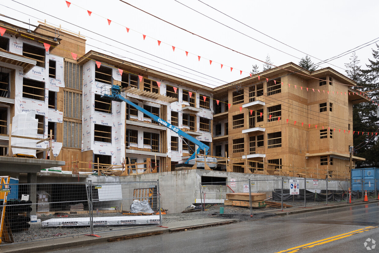 Construction Photo 4/2024 - Hollyburn Delbrook