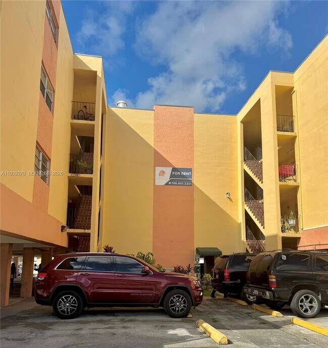 Foto del edificio - 1305 W 26th Pl