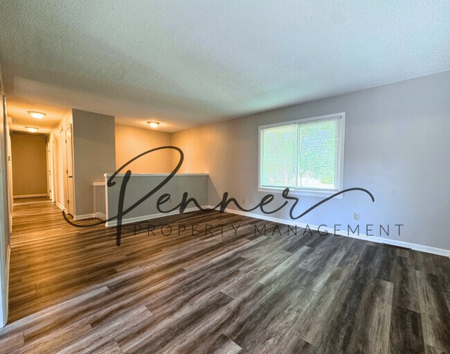 Building Photo - 2707 S Coachman Dr
