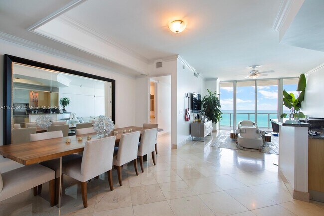 Foto del edificio - 100 South Pointe Dr
