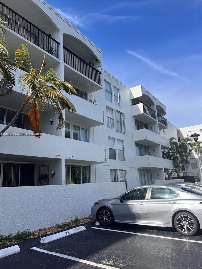 Foto del edificio - 2150 SW 16th Ave