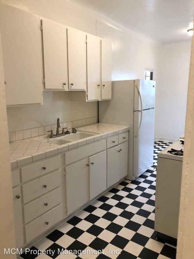 Foto principal - 8323 Blackburn Ave