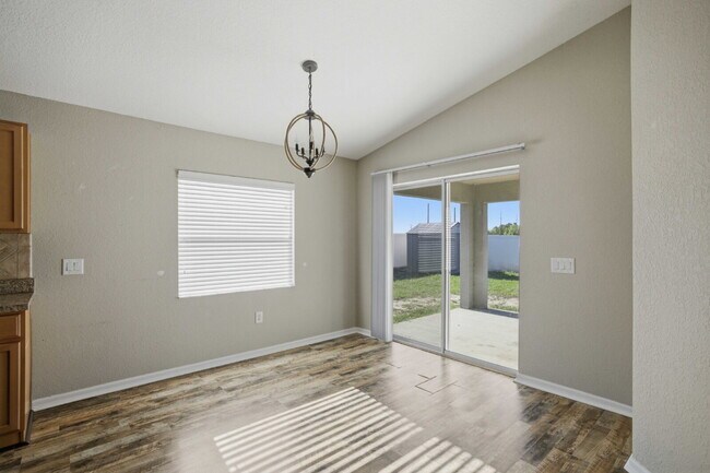 Foto del edificio - 4BR Gated Community Home with Fenced Yard, 2-Car Garage & Open Floor Plan