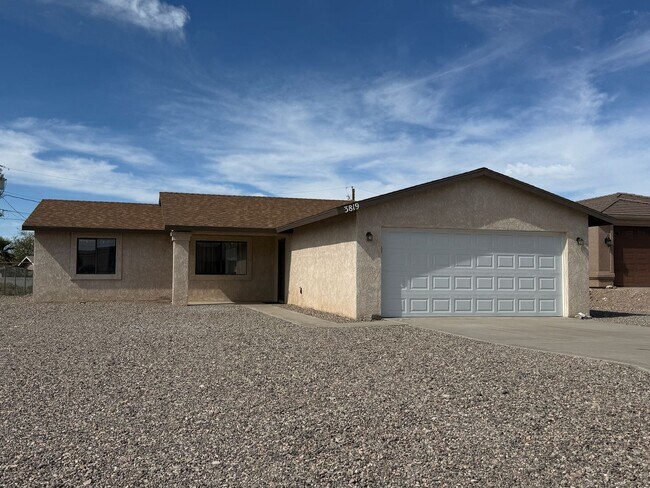 Building Photo - Long term - unfurnished - Recently updated