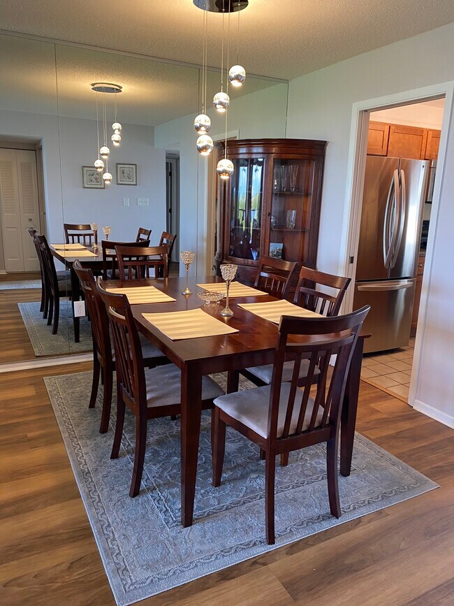 Foto del edificio - 1332 Pasadena Ave S