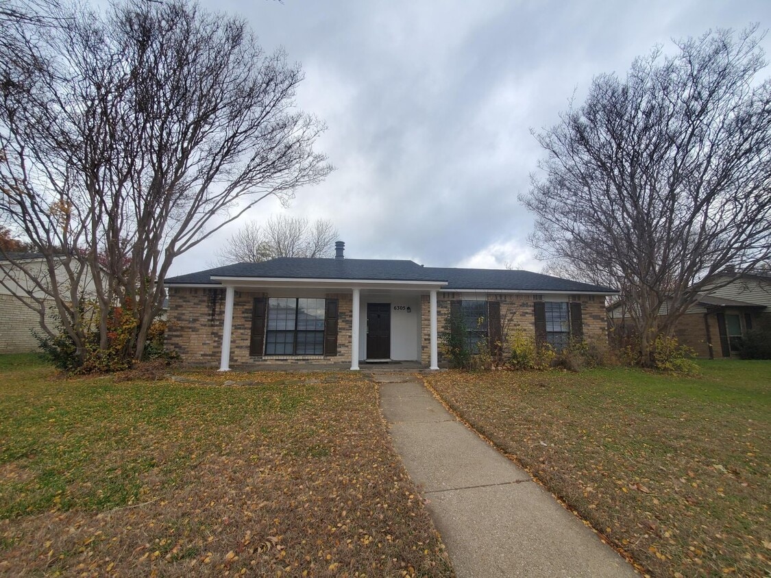 Primary Photo - A must see Plano Home!