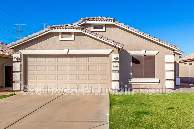 Foto del edificio - 2016 E Catclaw St