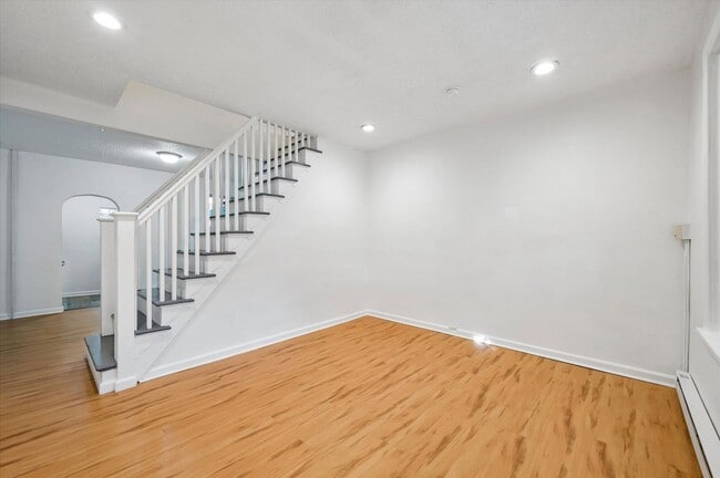 Building Photo - 2305 S 63rd St