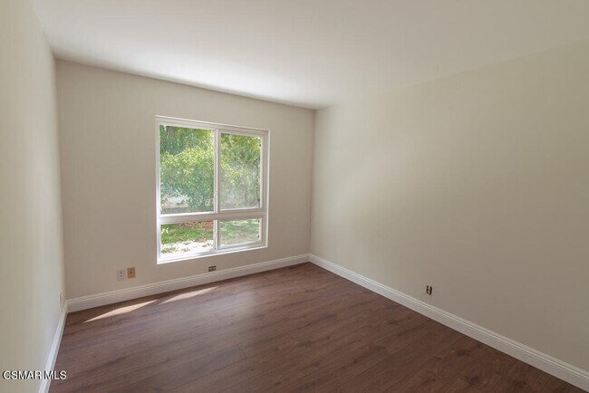 Foto del edificio - 1074 Elfstone Ct