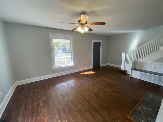 Building Photo - 1326 Massachusetts St