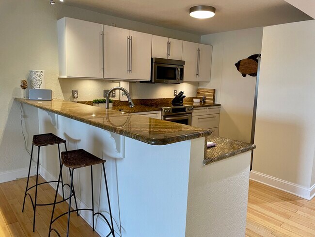 Building Photo - 4902 38th Way S