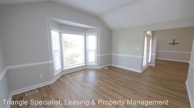 Building Photo - 3 br, 2.5 bath House - 5301 Harrington Gro...