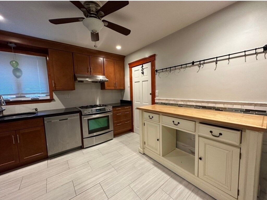 Foto principal - 101 Colborne Rd