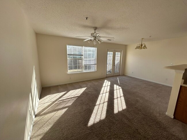 Building Photo - 282 Swaying Pine Ct