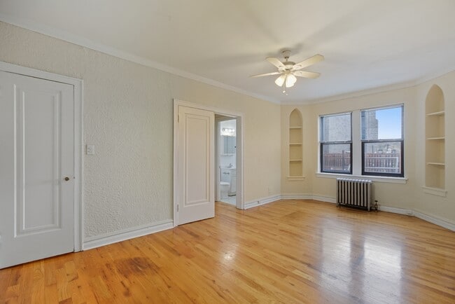 Foto del edificio - 4829 N Damen Ave