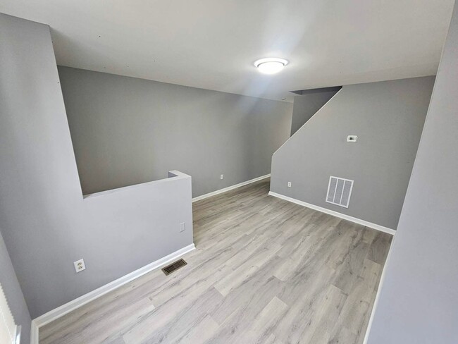 Building Photo - 1341 Glyndon Ave