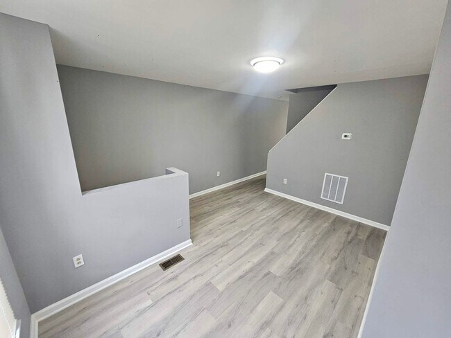 Foto del edificio - 1341 Glyndon Ave