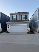 Building Photo - 547 Avisa Dr