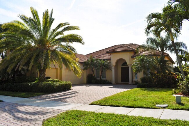 Foto del edificio - 895 SW Grand Reserves Blvd