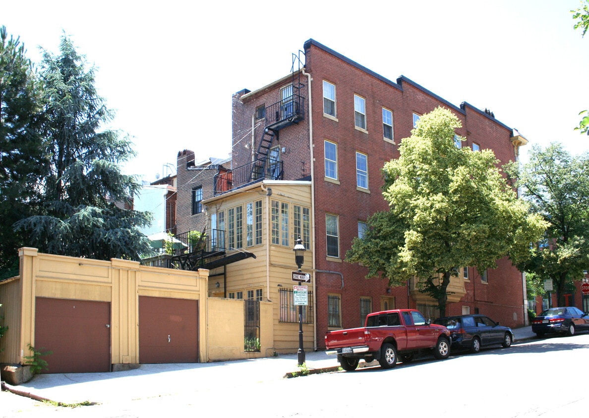 Building Photo - 133 W Lanvale St