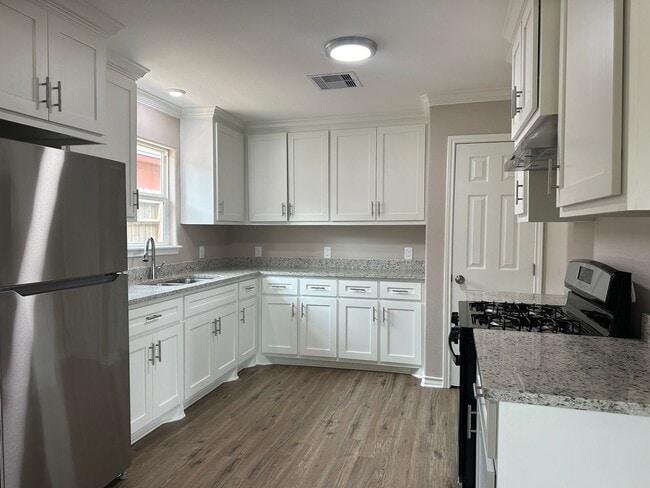Building Photo - 4241 Green Grove Dr