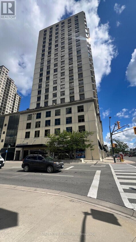 Building Photo - 330-1330 Ridout St N