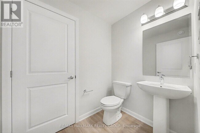 Building Photo - 401 Glenroy Gilbert Dr