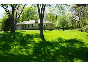 Building Photo - 3006 Atwood Dr