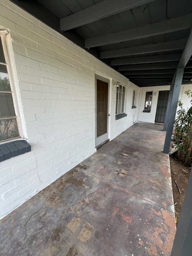 Building Photo - 2608 E Glenn St