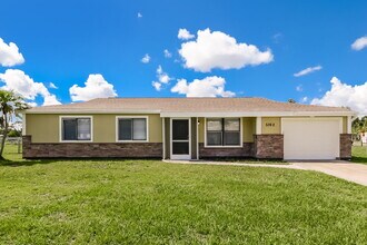 Building Photo - 5362 Trekell St