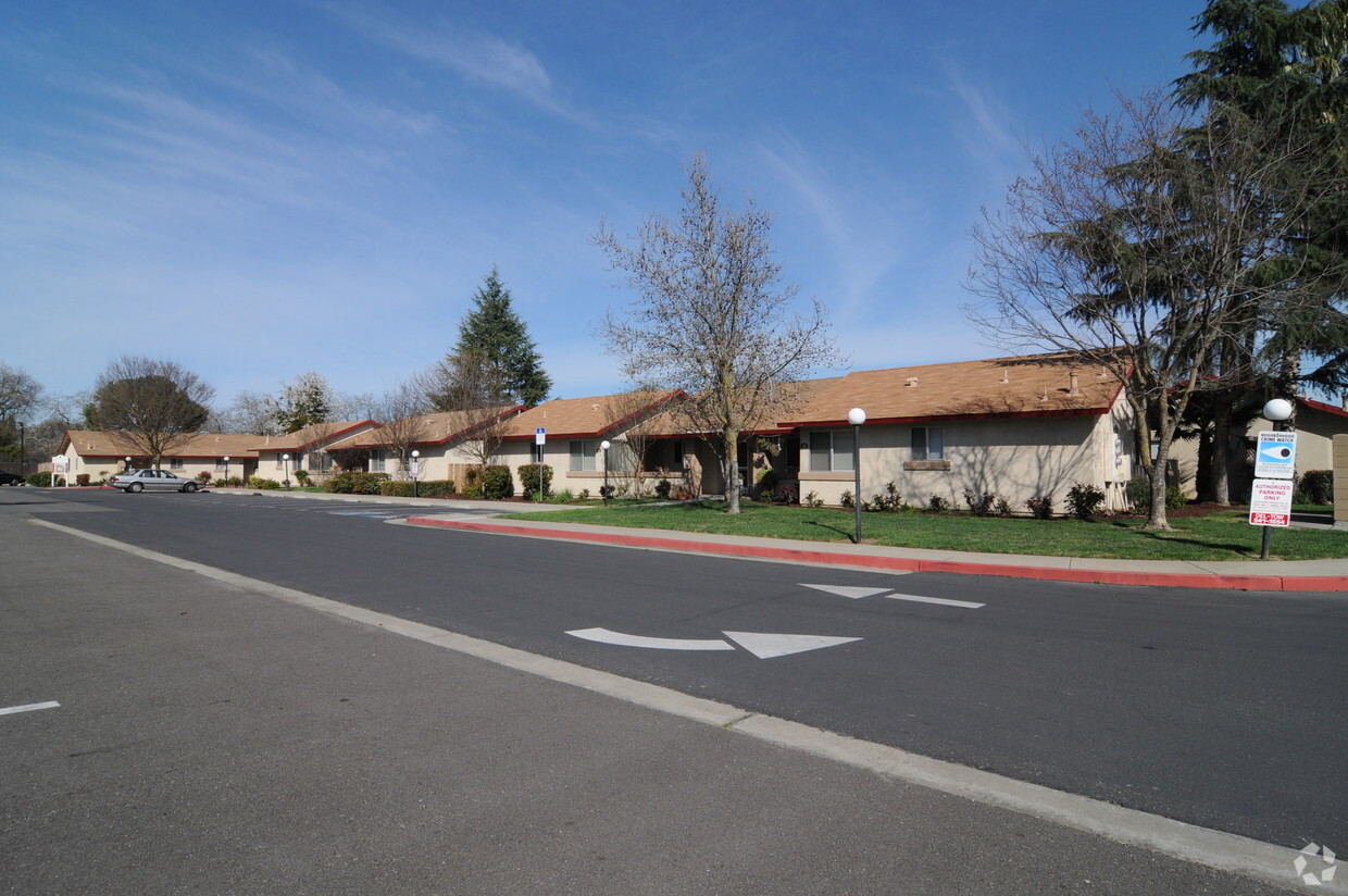 Building Photo - Sherwood Manor Senior Apartments