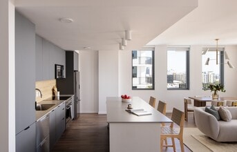 Building Photo - VIV