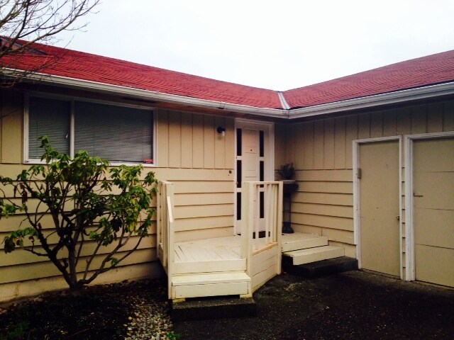 Building Photo - 2804 171st Ave SE
