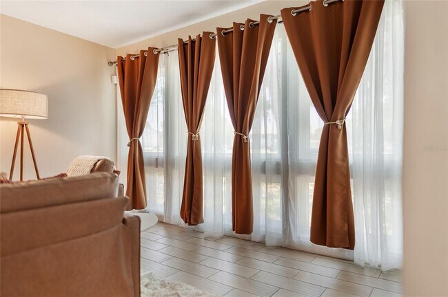Foto del edificio - 5071 Eaglesmere Dr