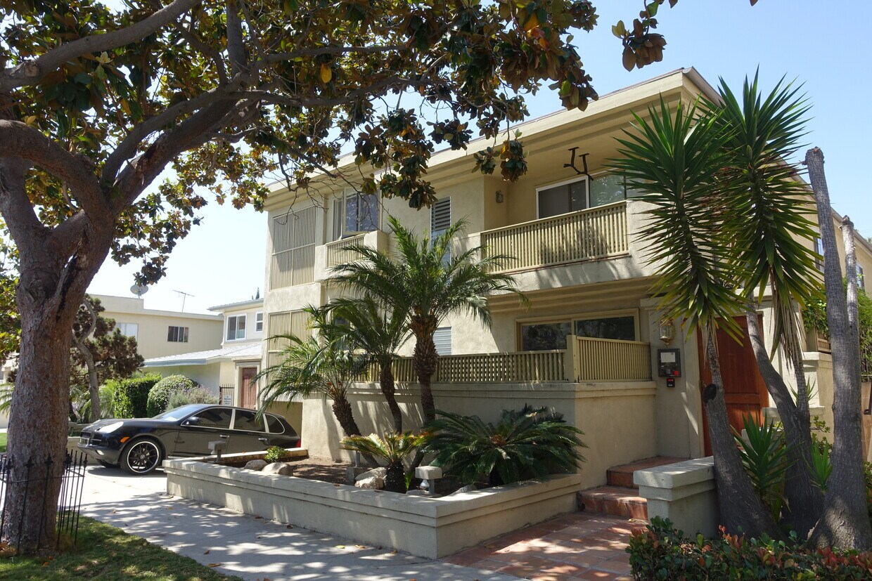 1524 10th St, Santa Monica, CA 90401 Condo for Rent in Santa Monica