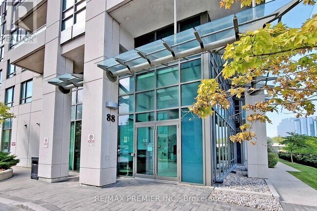 Photo du bâtiment - 88 Grangeway Ave