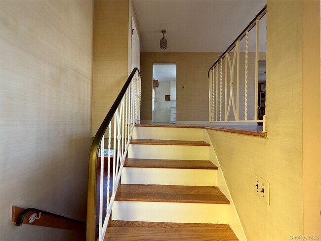 Foto del edificio - 24-14 215th St