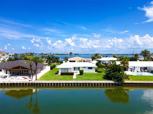 Foto del edificio - 315 Buttonwood Ln