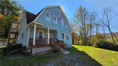 Building Photo - 130 Hortonville Main St