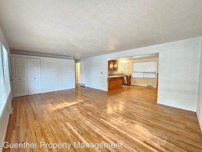 Building Photo - 2 br, 1 bath House - 13407 E. 5th Ave