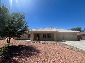Building Photo - 20255 Rimrock Rd E
