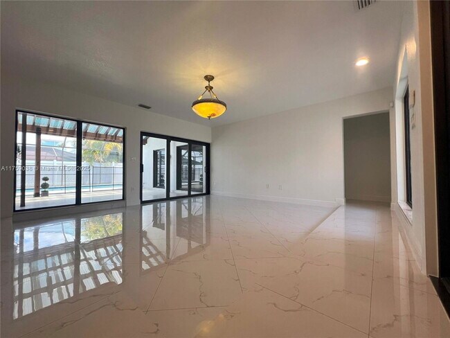 Foto del edificio - 8735 SW 54th Terrace