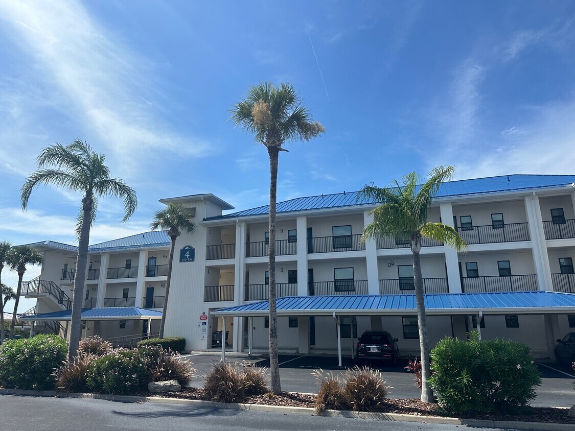 2700 S Peninsula Ave, New Smyrna Beach, FL 32169 Townhome Rentals in