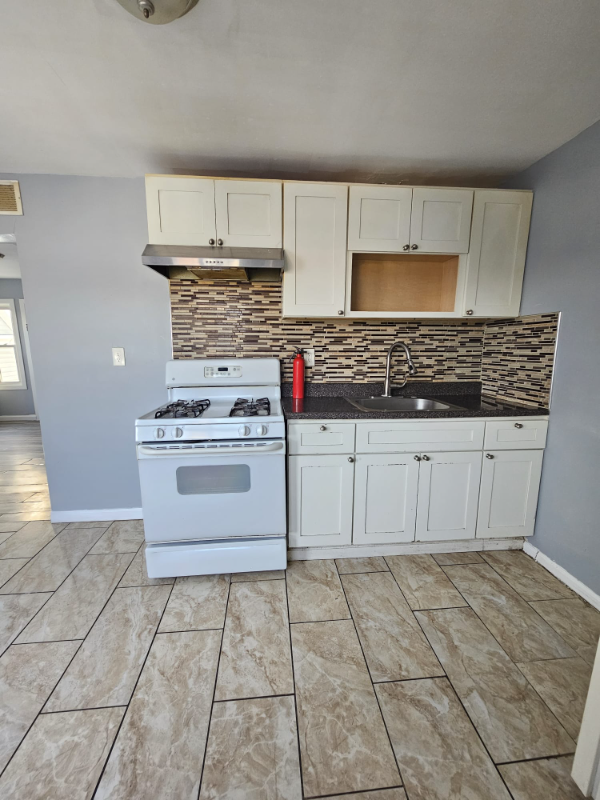 Foto del edificio - 751 E 18th St