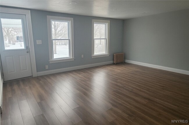 Foto del edificio - 143 Tyler St